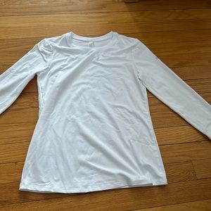 Alo Yoga White Long sleeve